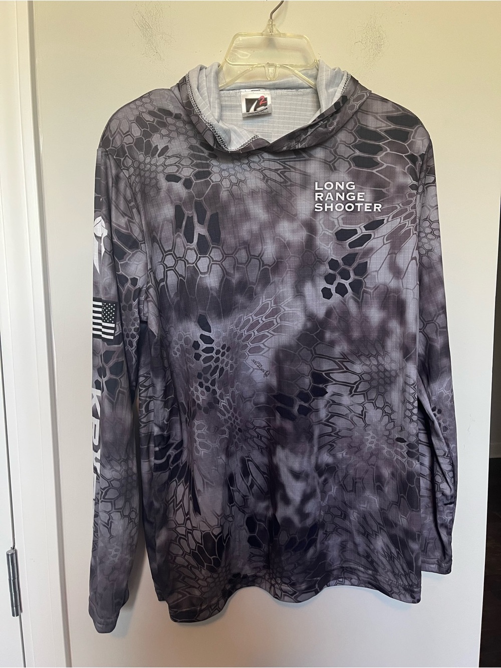 Performance Hooded Shirt - Gray Camo
